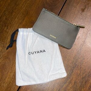 Cuyana Zip cardholder (older version)